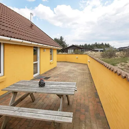 10 Person Holiday In Thisted